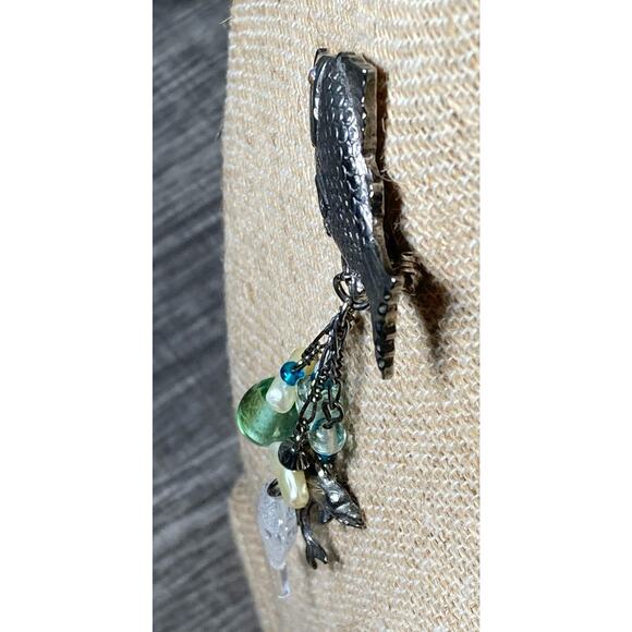 Vintage Fish Brooch Pin Silver Tone With Faux Pearls Glass Dangle Drop - Picture 4 of 8